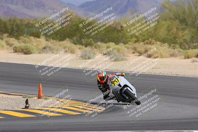 media/Oct-30-2022-CVMA (Sun) [[fb421c3cec]]/Race 5 Amateur Formula Middleweight/